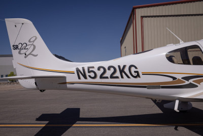 2004 Cirrus SR22 G2: 