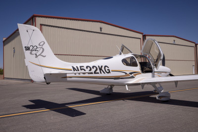 2004 Cirrus SR22 G2: 