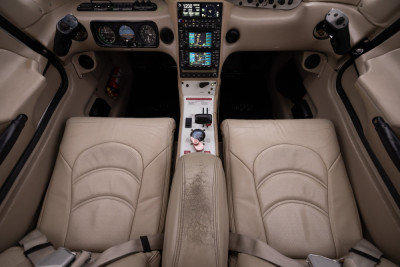 2004 Cirrus SR22 G2: 