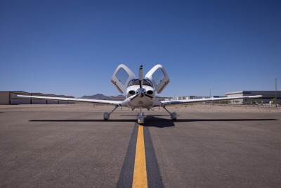 2004 Cirrus SR22 G2: 