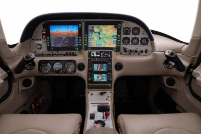 2004 Cirrus SR22 G2: 