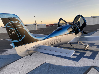 2015 Cirrus SR22T G5 GTS: 