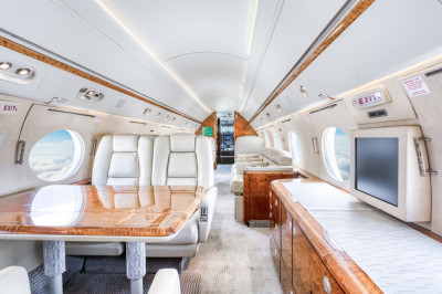 2001 Gulfstream G-IV SP: 