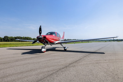 2023 Cirrus SR22T G6 GTS: 