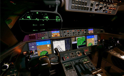 2017 Gulfstream G650ER: Flight deck