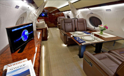 2017 Gulfstream G650ER: Mid cabin looking aft