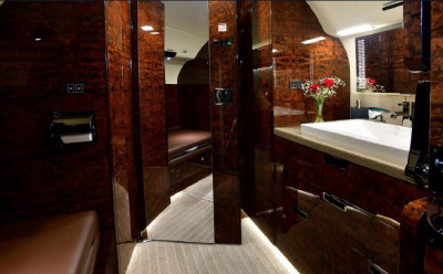 2019 Gulfstream G650ER: Aft lav