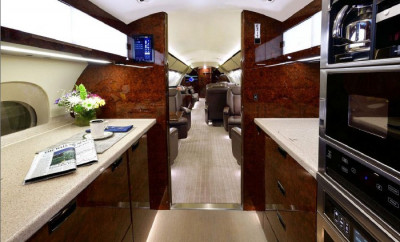 2019 Gulfstream G650ER: Forward galley