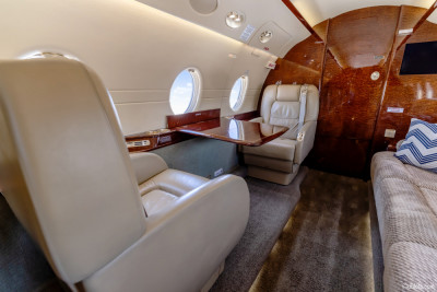 2005 Gulfstream G200: 