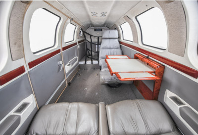 2001 Beechcraft Baron 58: 