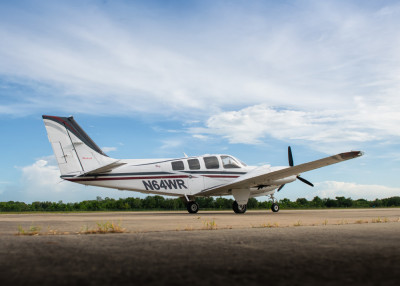 2001 Beechcraft Baron 58: 