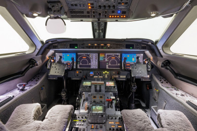 2010 Gulfstream G450: 