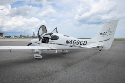 2005 Cirrus SR22 GTS: 