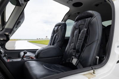 2005 Cirrus SR22 GTS: 