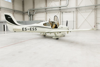 2005 Cirrus SR22 G2: 
