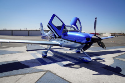 2011 Cirrus SR22T G3: 