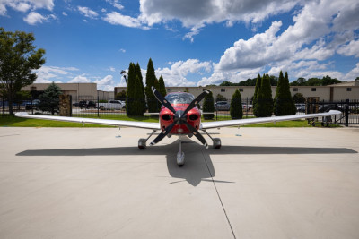 2022 Cirrus SR22T G6 GTS: 