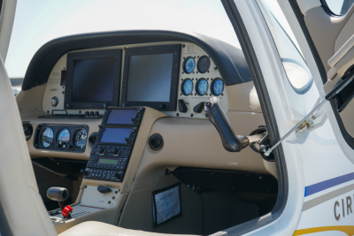 2005 Cirrus SR22 G2: 