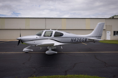 2017 Cirrus SR22 GTS: 