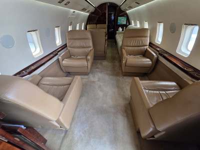 1984 Bombardier Challenger 601: 