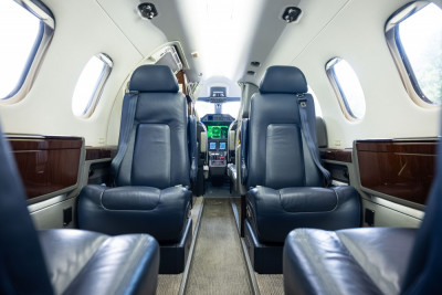 2017 Embraer Phenom 300: 