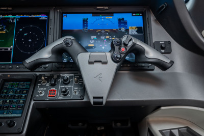 2017 Embraer Phenom 300: 