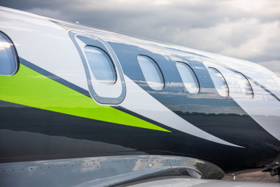 2017 Embraer Phenom 300: 