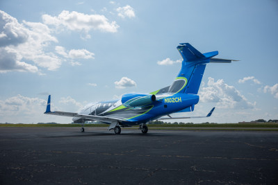 2017 Embraer Phenom 300: 