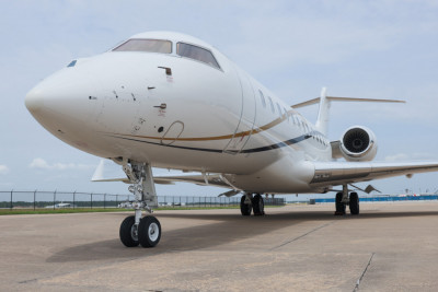 2015 Bombardier Global 6000: 
