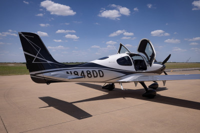 2021 Cirrus SR22T G6 GTS: 