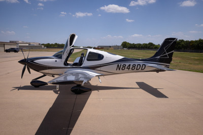 2021 Cirrus SR22T G6 GTS: 