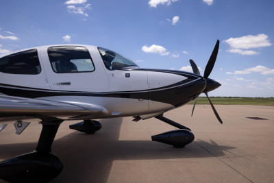 2021 Cirrus SR22T G6 GTS: 