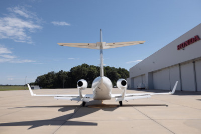 2017 Honda HondaJet APMG: 