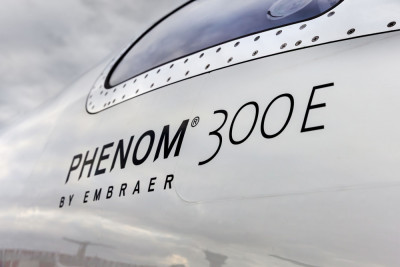 2021 Embraer Phenom 300E: 