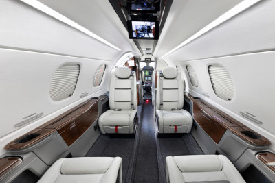 2021 Embraer Phenom 300E: 