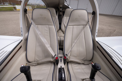 2011 Diamond DA-40XLS: 