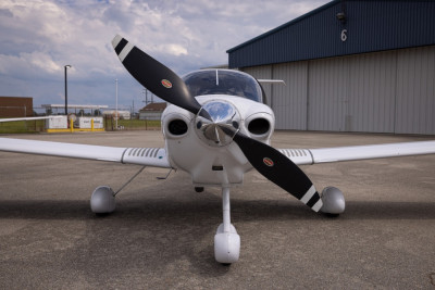 2011 Diamond DA-40XLS: 