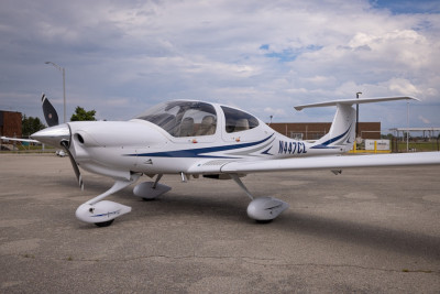 2011 Diamond DA-40XLS: 