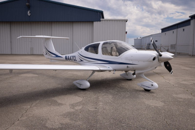 2011 Diamond DA-40XLS: 
