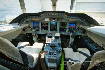 2013 Hawker 4000: 