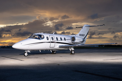 2008 Hawker 400XP: 