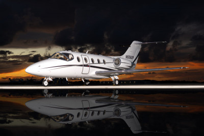 2008 Hawker 400XP: 