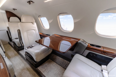 2017 Embraer Phenom 300: 