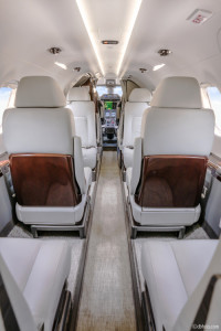 2017 Embraer Phenom 300: 