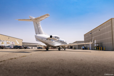 2017 Embraer Phenom 300: 