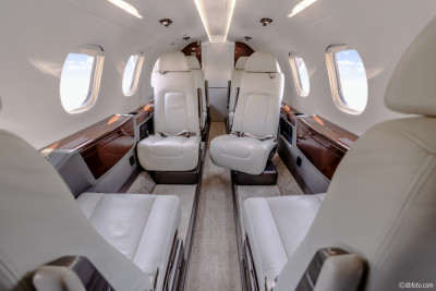 2017 Embraer Phenom 300: 