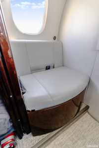 2017 Embraer Phenom 300: 