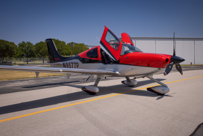 2015 Cirrus SR22T G5 GTS: 