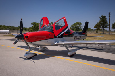 2015 Cirrus SR22T G5 GTS: 