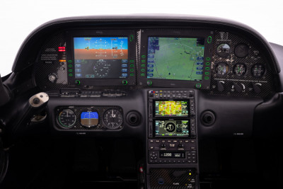2004 Cirrus SR22 G2: 